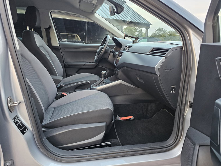 Vehicle Image 30
