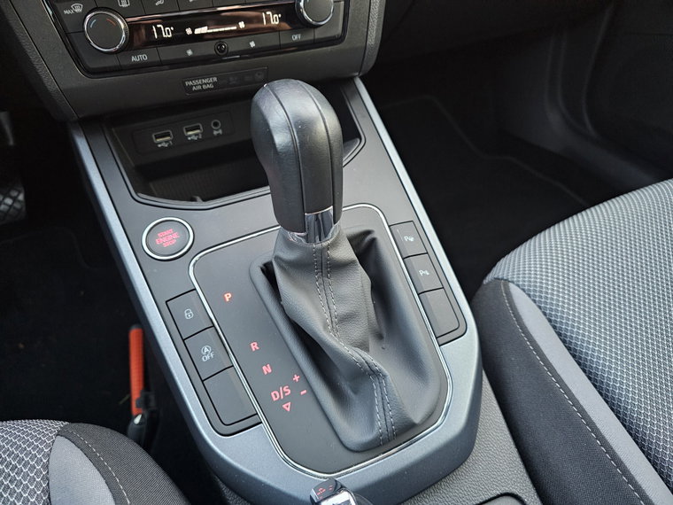 Vehicle Image 33