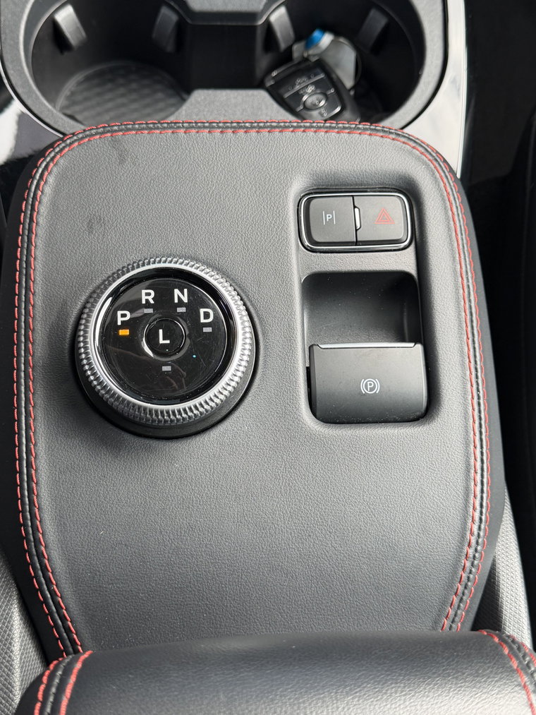 Vehicle Image 23