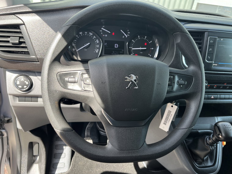 Vehicle Image 29