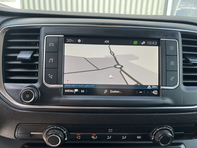 Vehicle Image 33