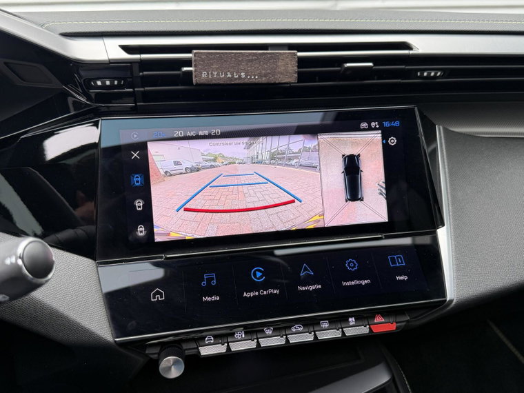 Vehicle Image 20