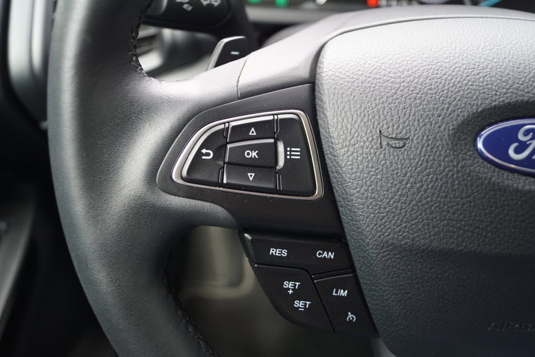 Vehicle Image 22
