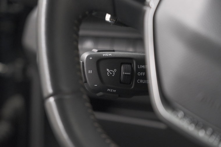 Vehicle Image 35