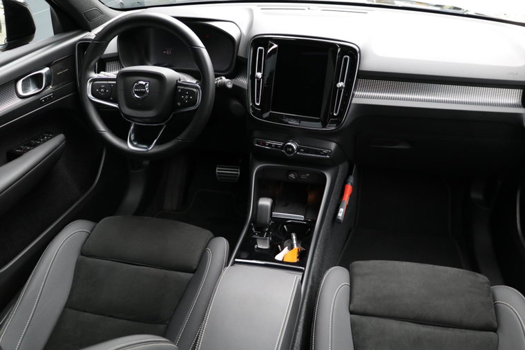 Vehicle Image 23