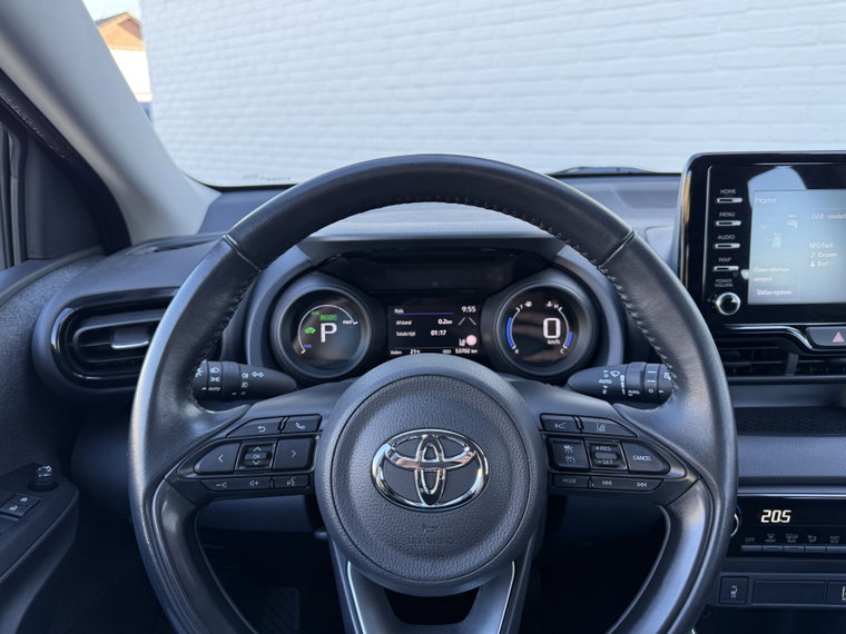 Vehicle Image 15
