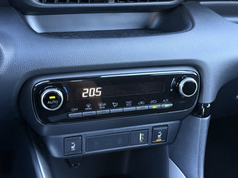 Vehicle Image 24