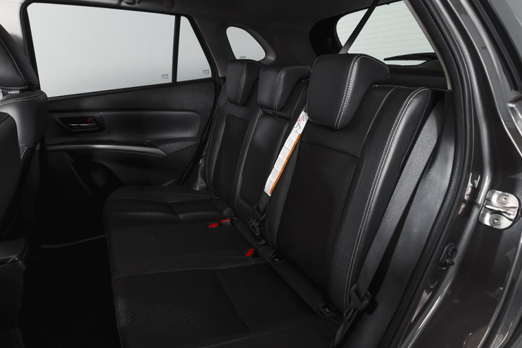 Vehicle Image 8
