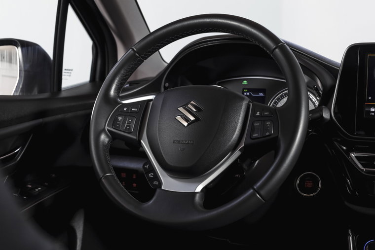 Vehicle Image 10