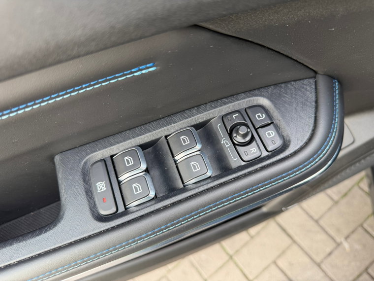 Vehicle Image 39