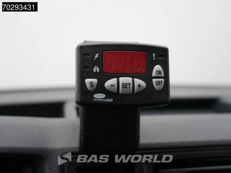 Vehicle Image 26