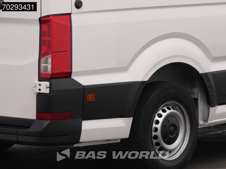Vehicle Image 38