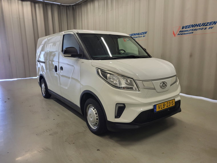 Vehicle Image 16