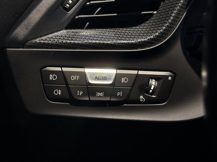 Vehicle Image 41