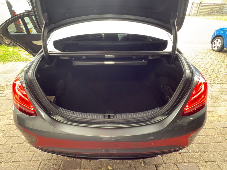 Vehicle Image 27