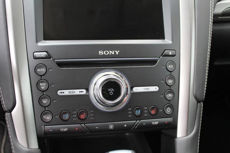 Vehicle Image 16