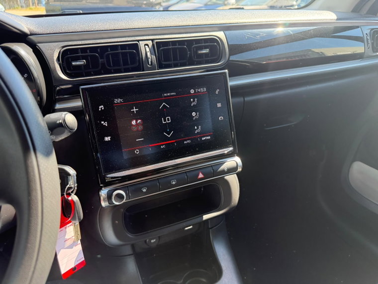 Vehicle Image 17