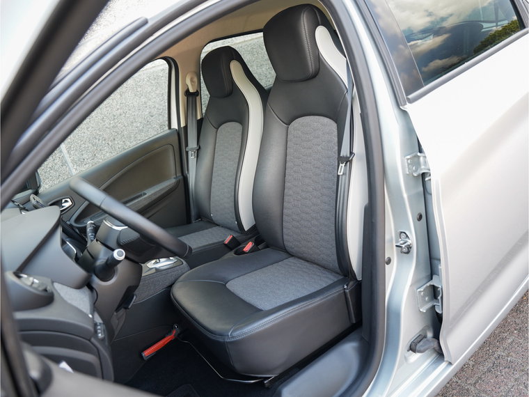 Vehicle Image 40