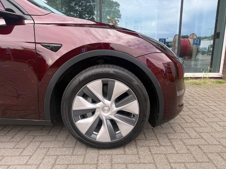 Vehicle Image 23
