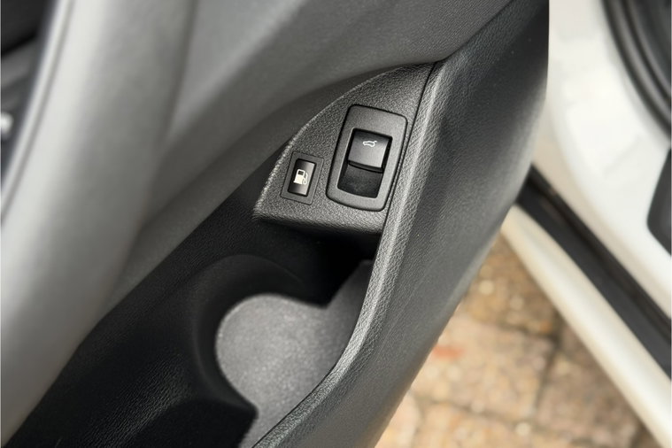 Vehicle Image 42