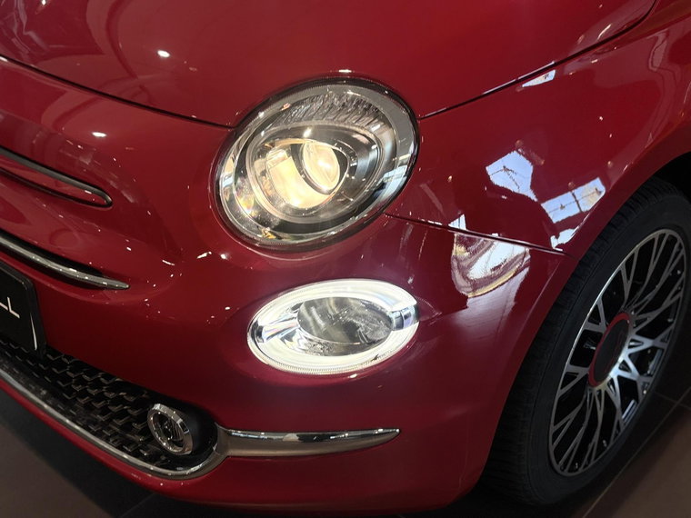 Vehicle Image 9