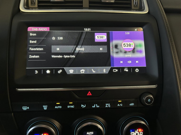 Vehicle Image 21