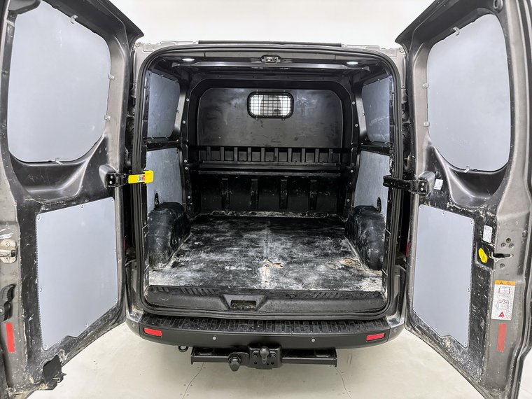 Vehicle Image 18