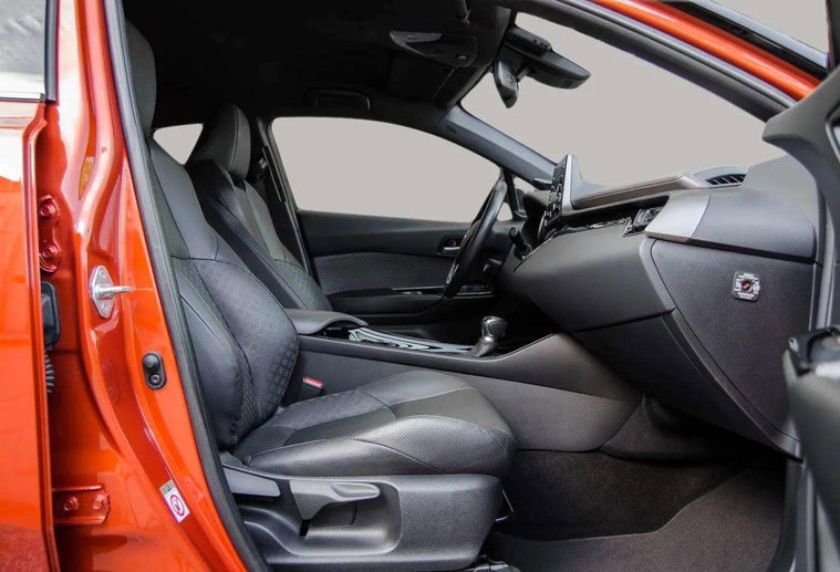 Vehicle Image 12