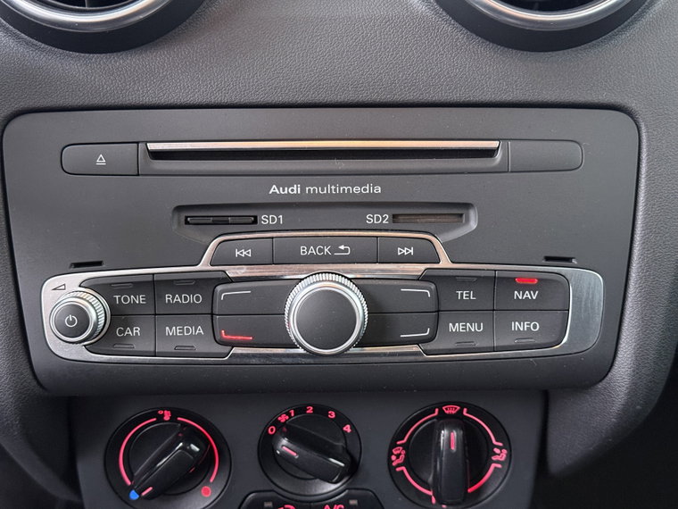 Vehicle Image 28