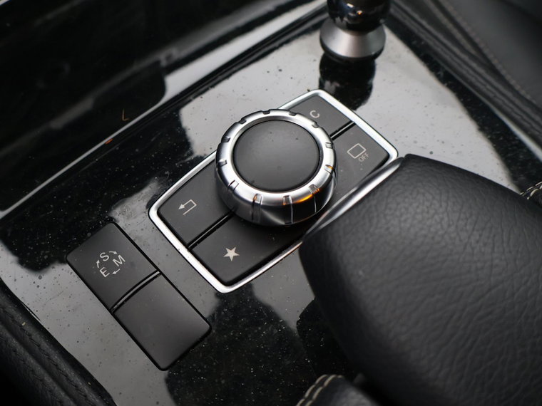 Vehicle Image 45