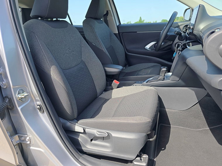 Vehicle Image 12