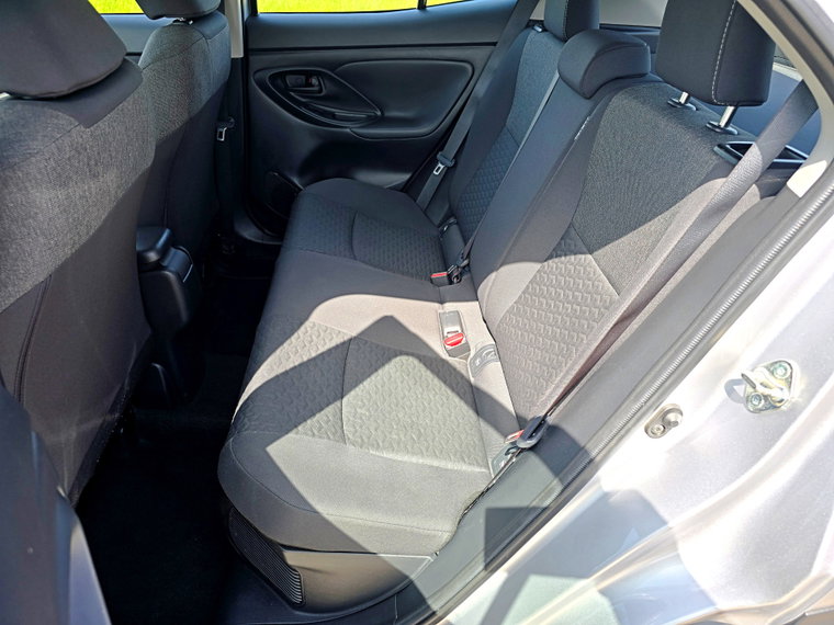 Vehicle Image 30