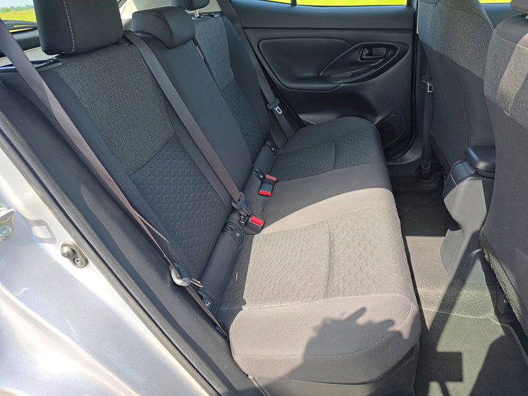 Vehicle Image 33