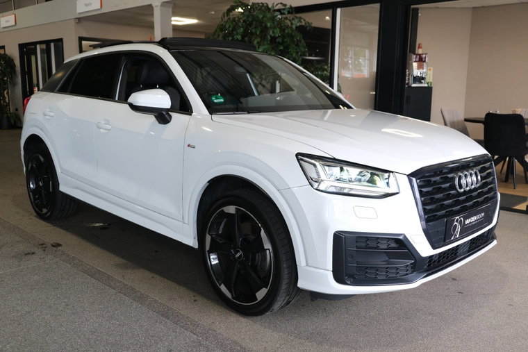 Vehicle Image 13