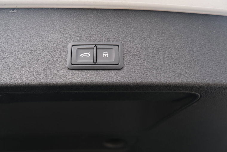 Vehicle Image 27