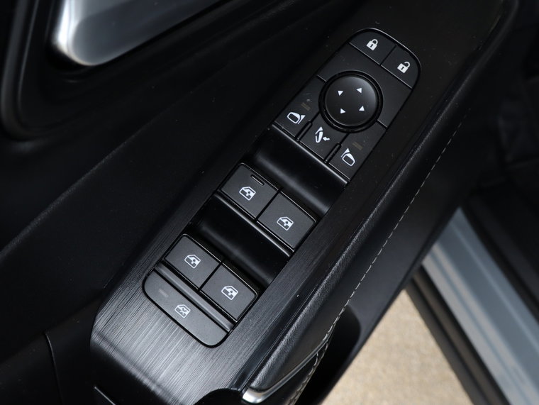 Vehicle Image 31