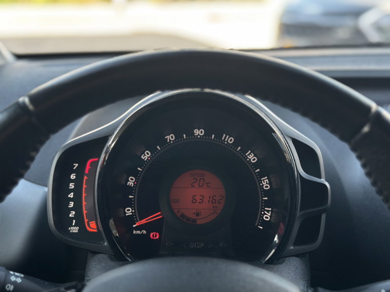 Vehicle Image 19