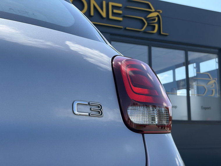 Vehicle Image 37