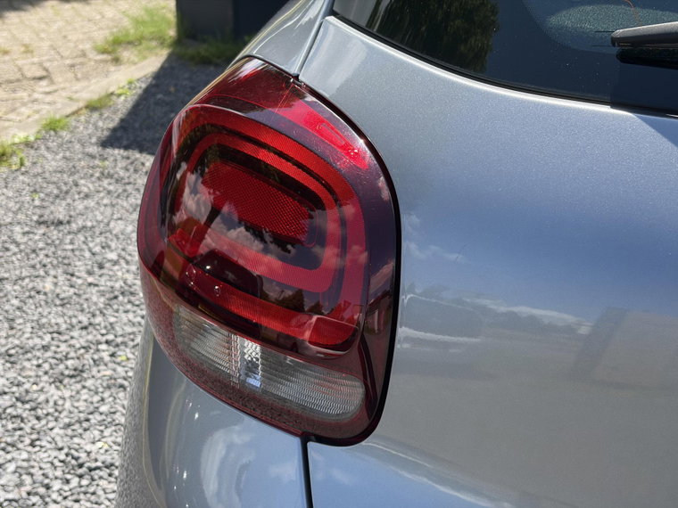 Vehicle Image 40