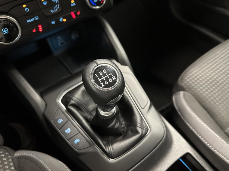 Vehicle Image 45