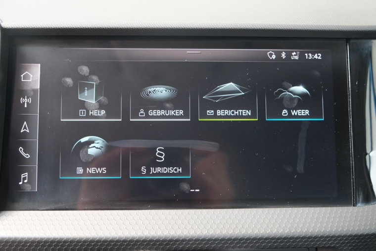 Vehicle Image 18