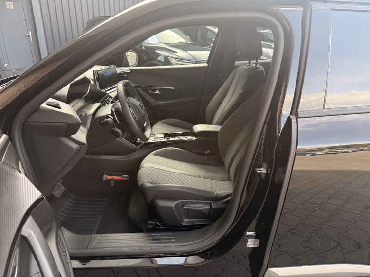 Vehicle Image 37