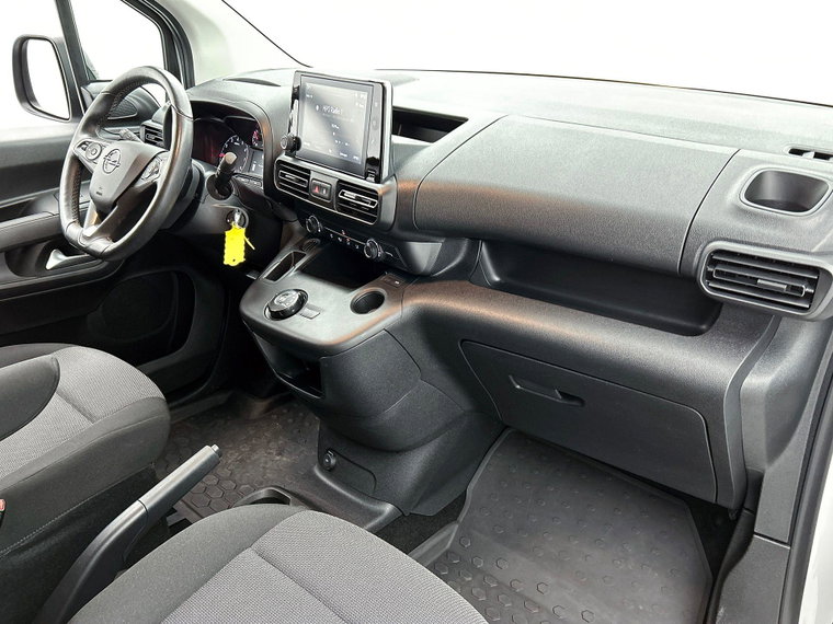 Vehicle Image 22