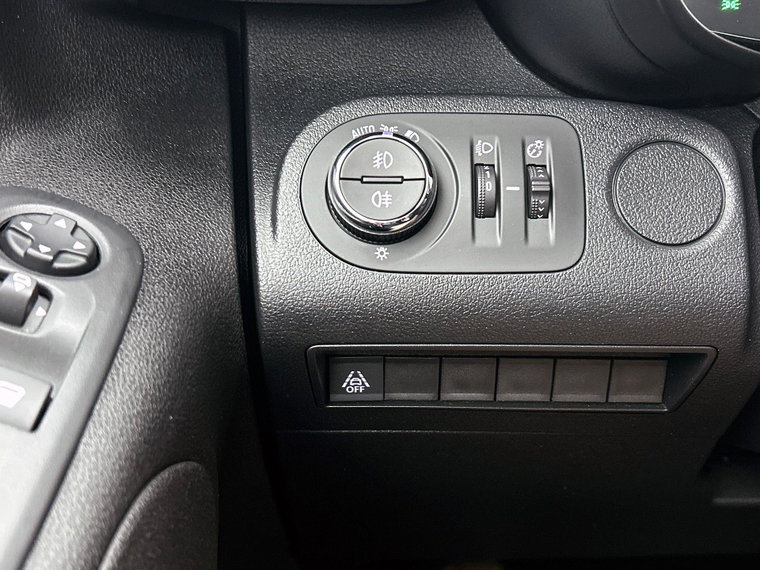 Vehicle Image 27