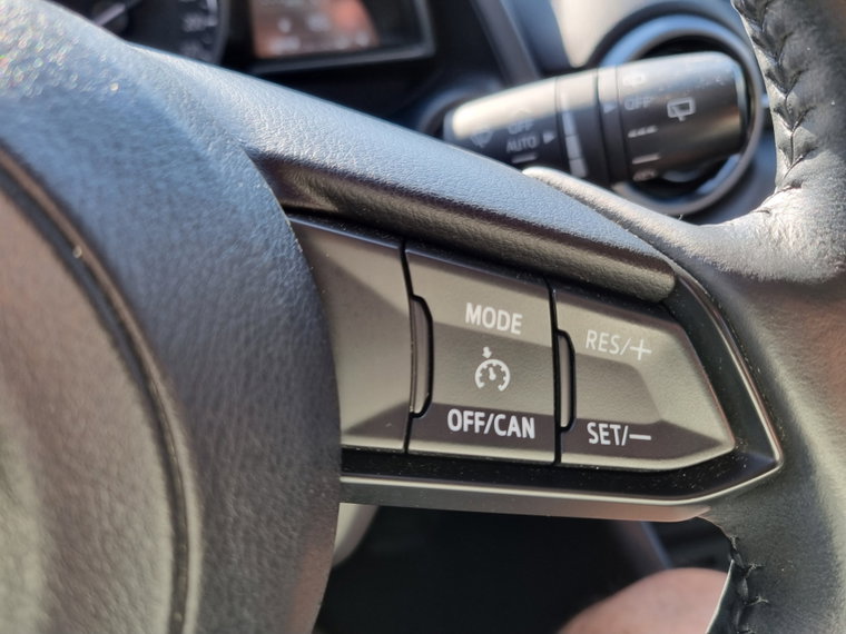 Vehicle Image 32