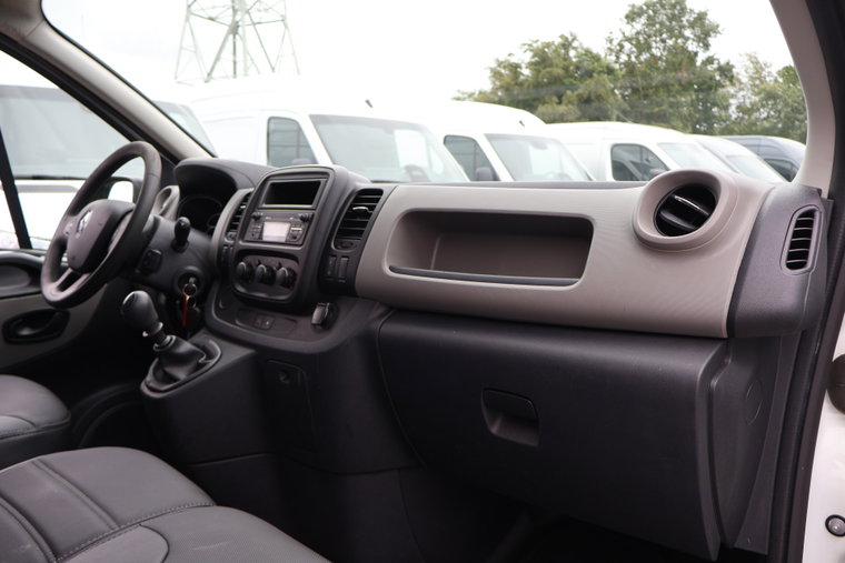 Vehicle Image 32