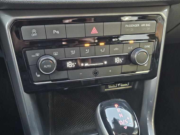 Vehicle Image 28