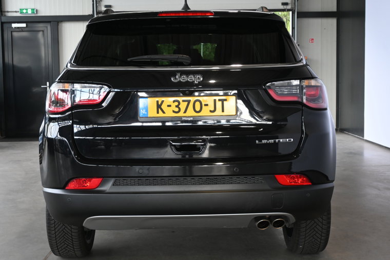 Vehicle Image 17