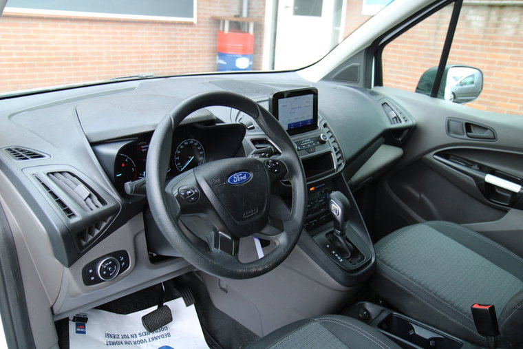 Vehicle Image 16
