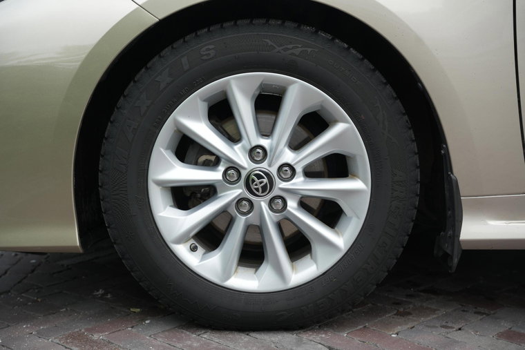 Vehicle Image 13